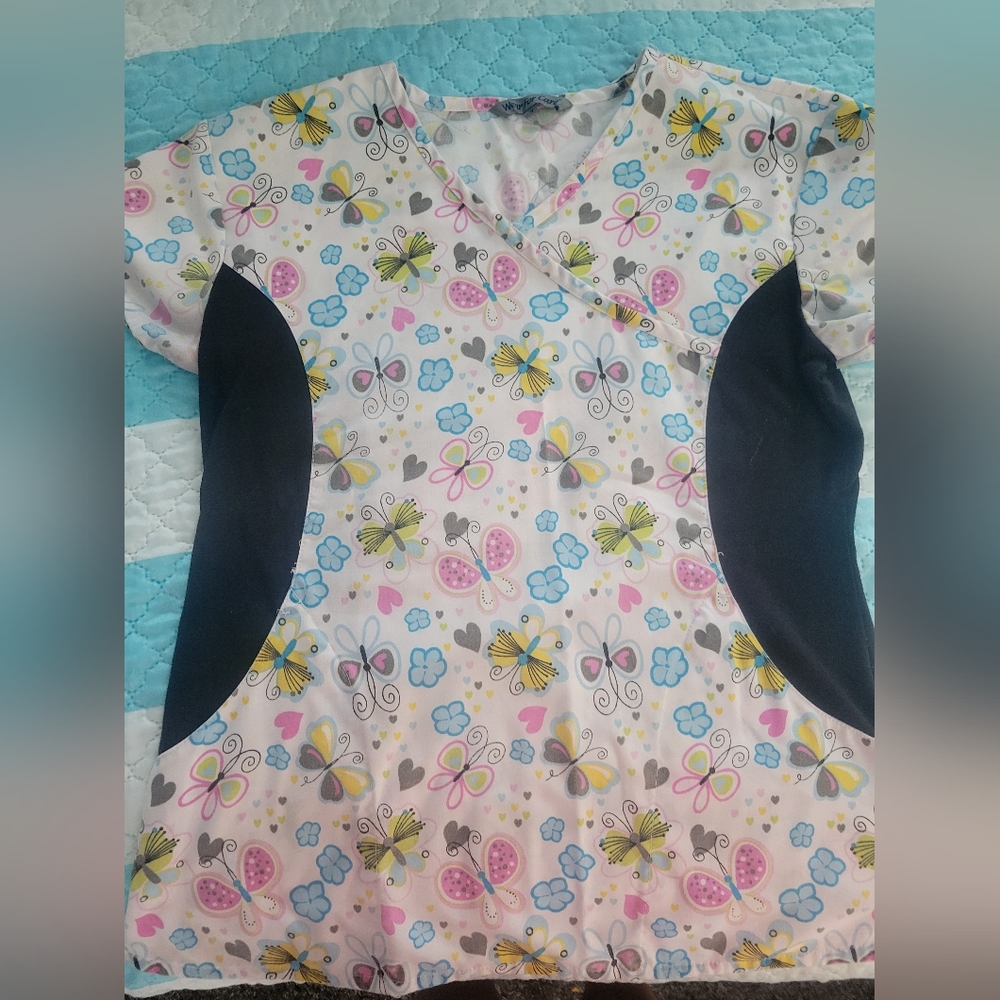 Womens medium scrub top